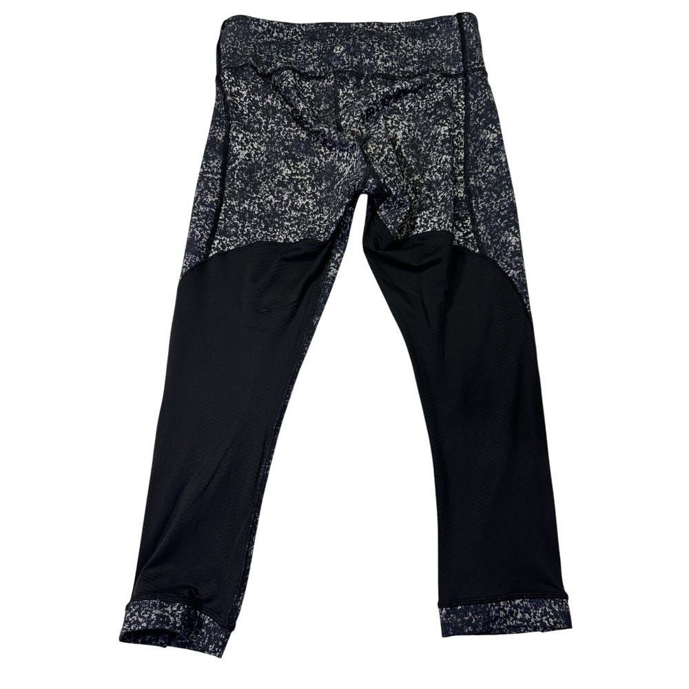 Lululemon Black Leggings Cropped Size 6 (21" inseam) Womens